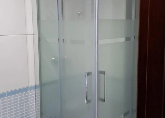 Apartman 145a Moderno Dos By R2r Consulting